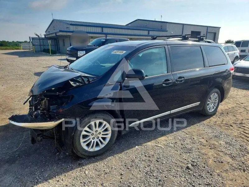 2014 Toyota SIENNA фото