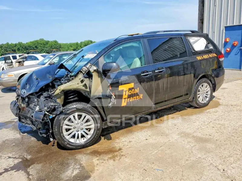 2014 Toyota SIENNA фото