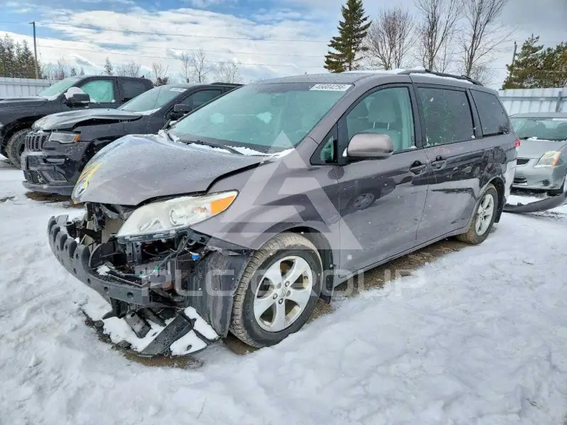 2014 Toyota SIENNA фото