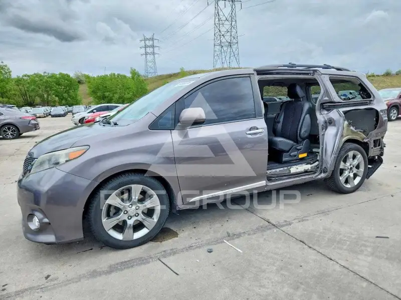 2014 Toyota SIENNA фото