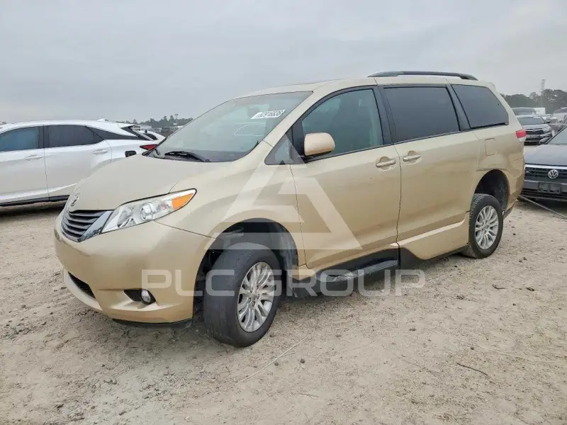 2014 Toyota SIENNA фото