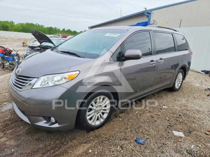 2014 Toyota SIENNA фото