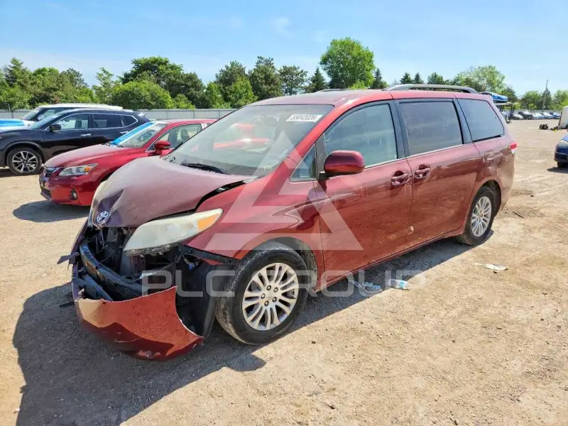 2014 Toyota SIENNA фото