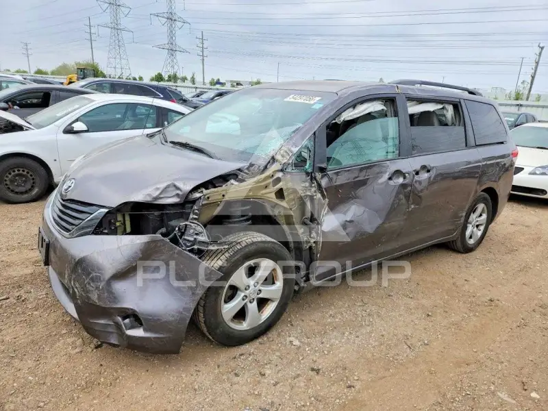 2014 Toyota SIENNA фото