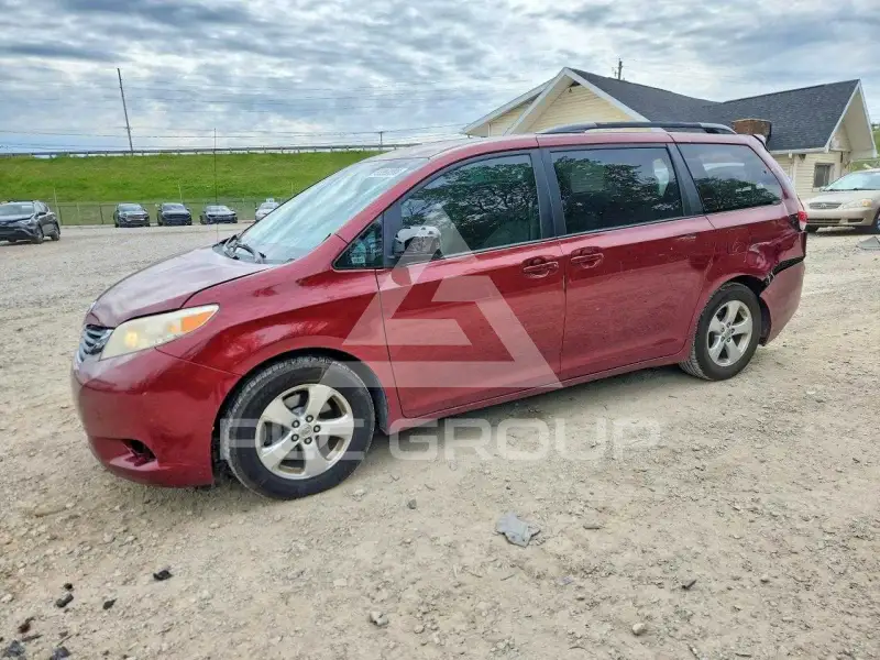 2014 Toyota SIENNA фото