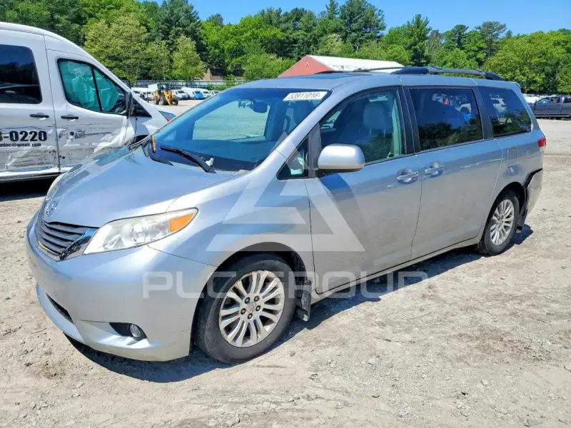 2014 Toyota SIENNA фото