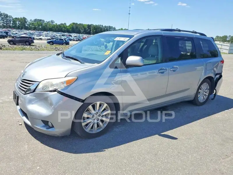 2014 Toyota SIENNA фото