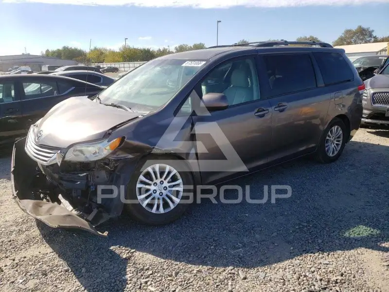 2014 Toyota SIENNA фото