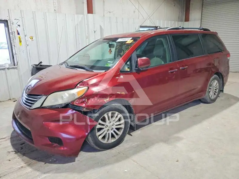 2014 Toyota SIENNA фото