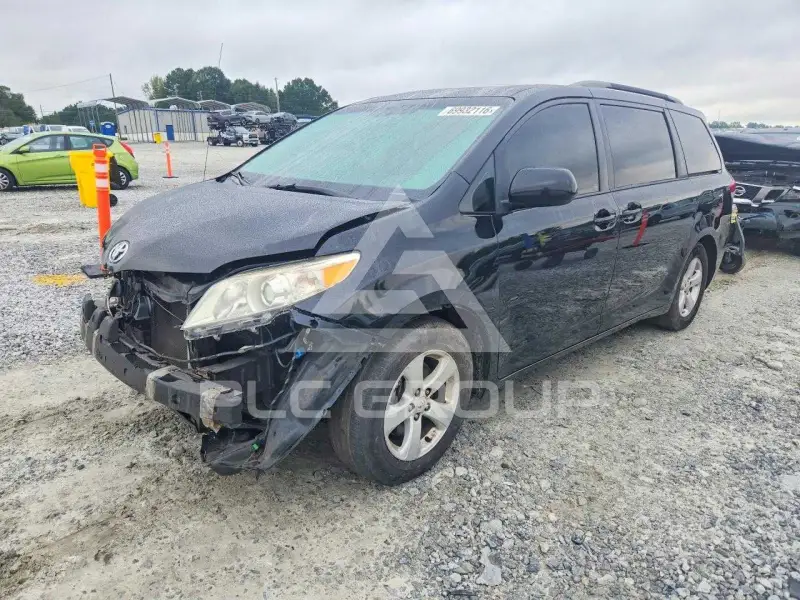 2014 Toyota SIENNA фото