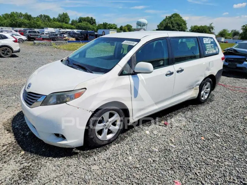 2014 Toyota SIENNA фото