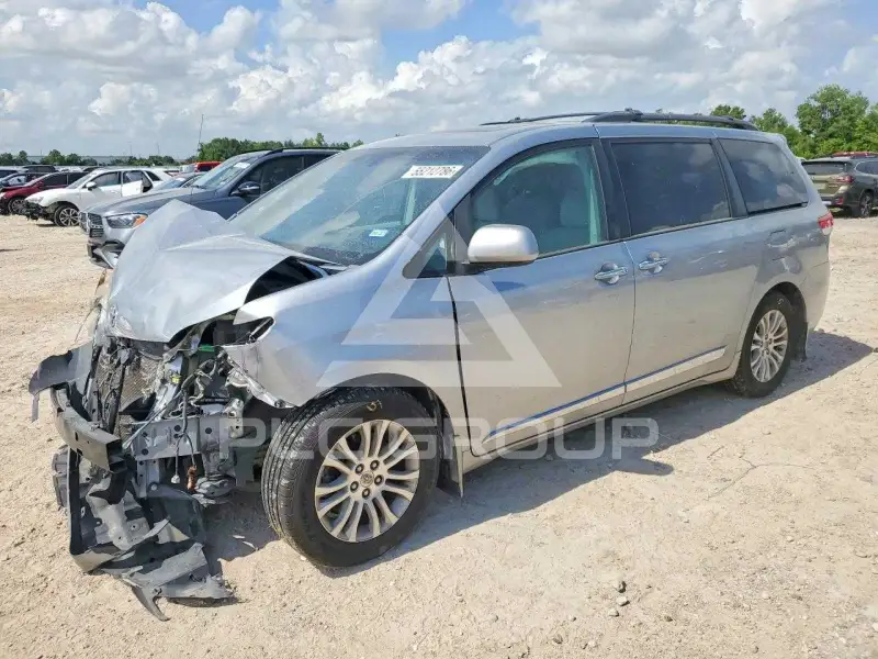 2014 Toyota SIENNA фото