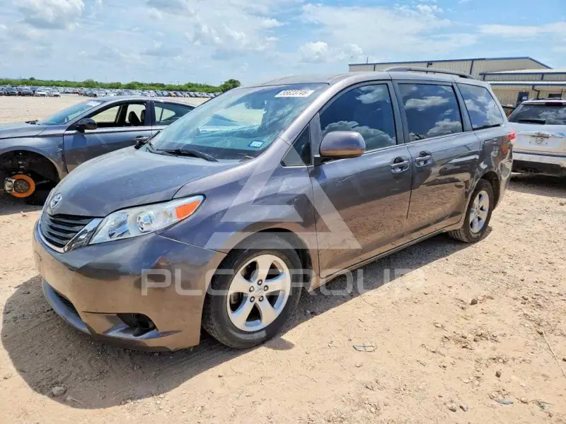 2014 Toyota SIENNA фото