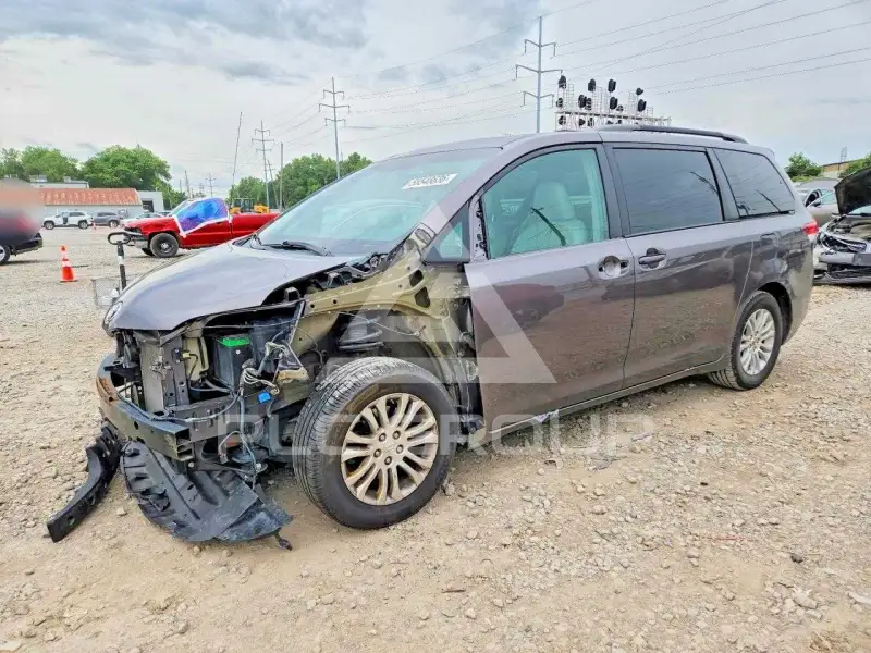 2014 Toyota SIENNA фото