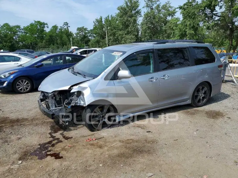 2014 Toyota SIENNA фото
