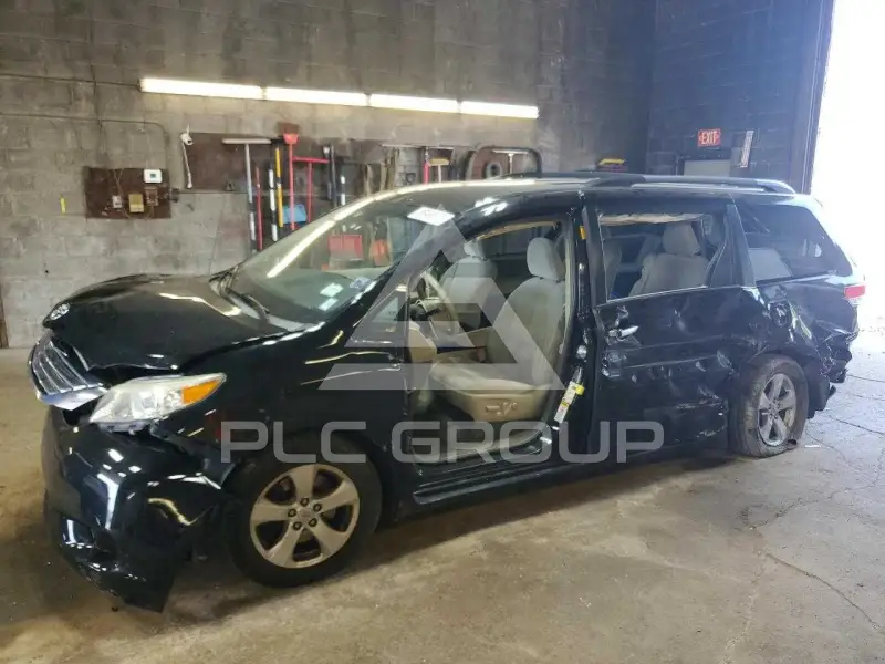 2014 Toyota SIENNA фото