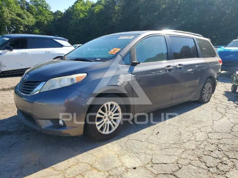 2014 Toyota SIENNA фото