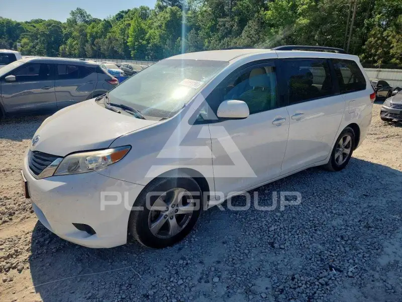 2014 Toyota SIENNA фото