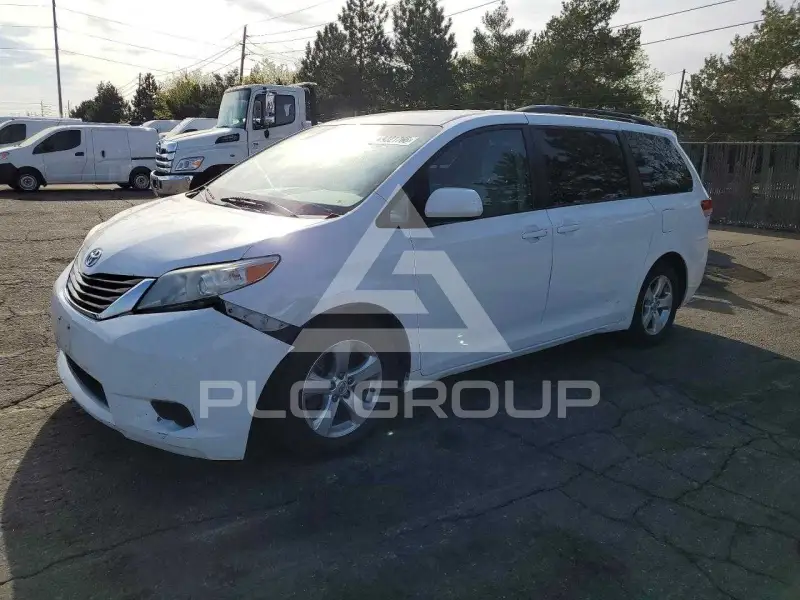 2014 Toyota SIENNA фото