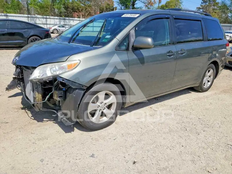 2014 Toyota SIENNA фото
