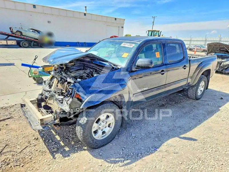 2014 Toyota TACOMA photo
