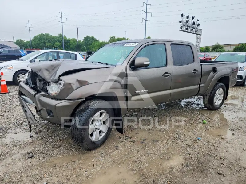 2014 Toyota TACOMA photo