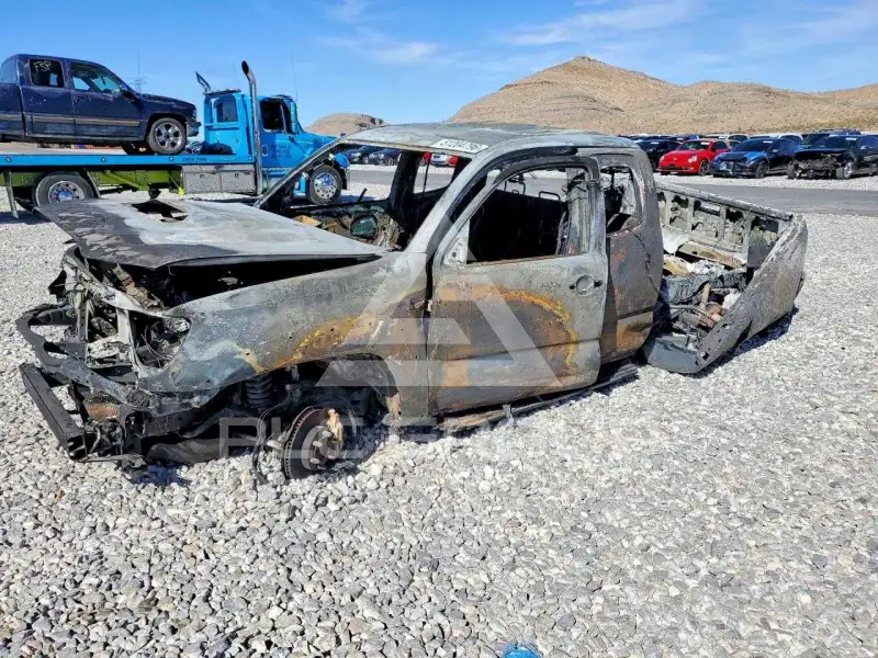 2014 Toyota TACOMA photo