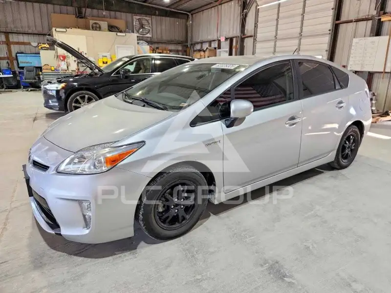 2014 Toyota PRIUS фото