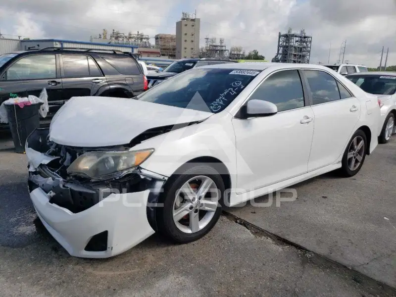 2014 Toyota CAMRY photo