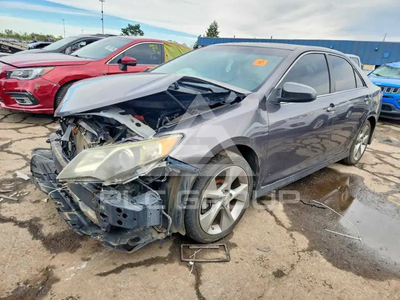 2014 Toyota CAMRY фото