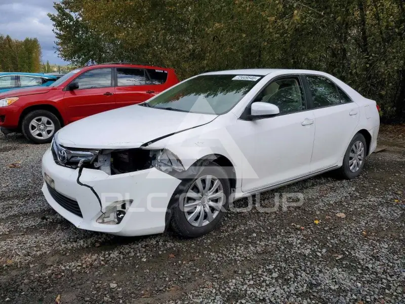 2014 Toyota CAMRY фото