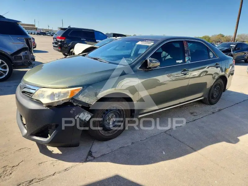 2014 Toyota CAMRY photo