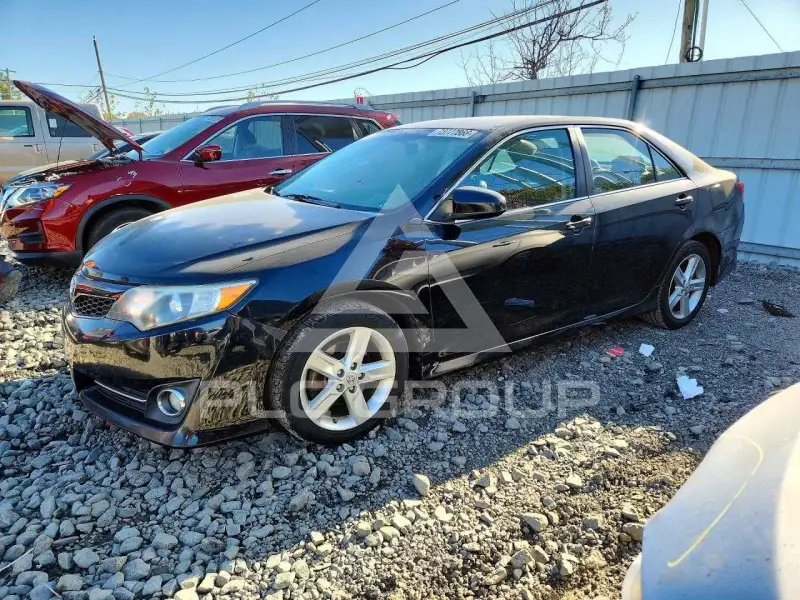 2014 Toyota CAMRY фото