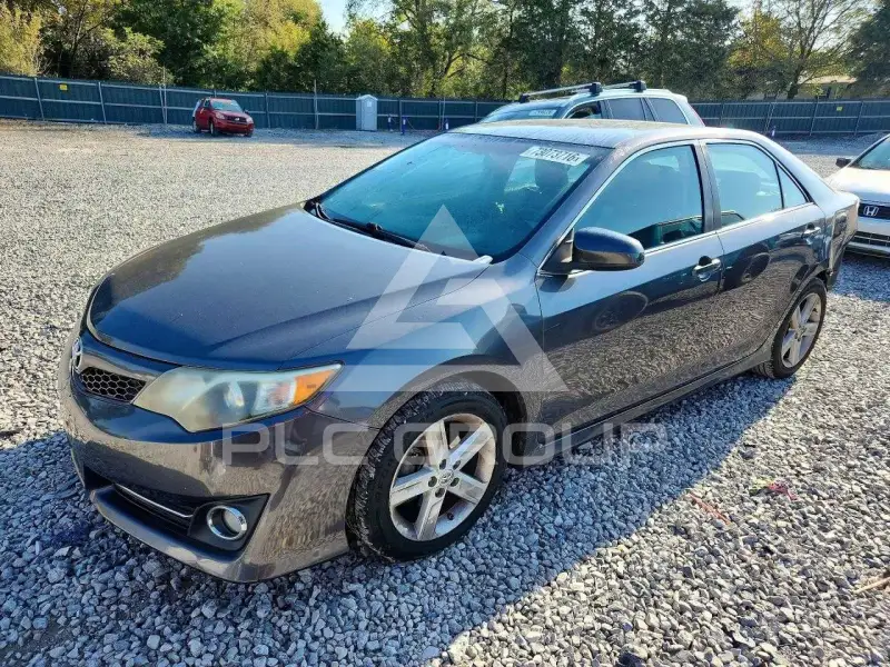 2014 Toyota CAMRY фото