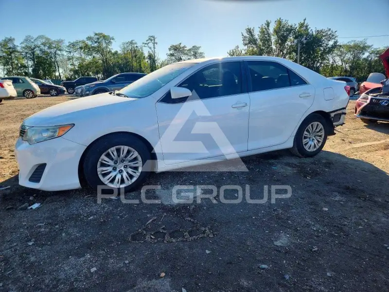 2014 Toyota CAMRY фото