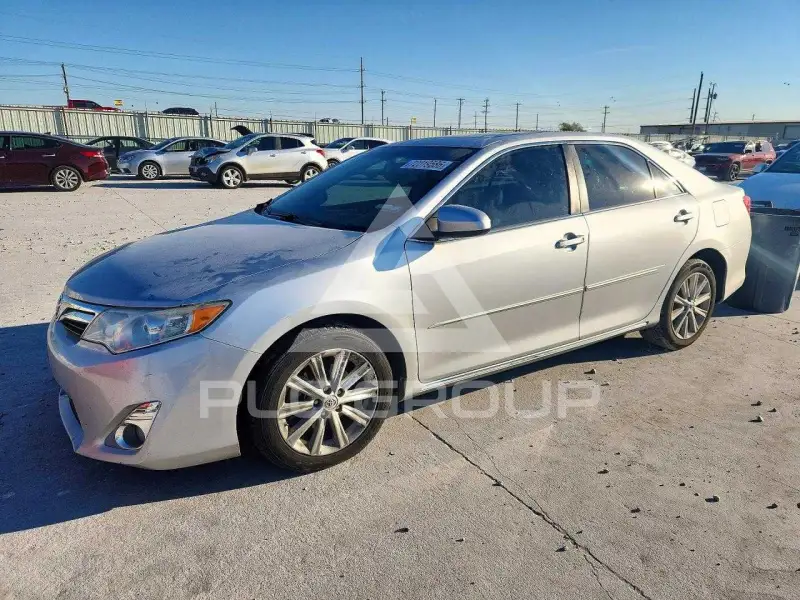 2014 Toyota CAMRY фото