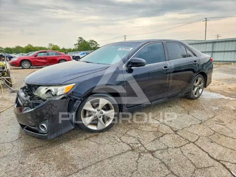 2014 Toyota CAMRY фото