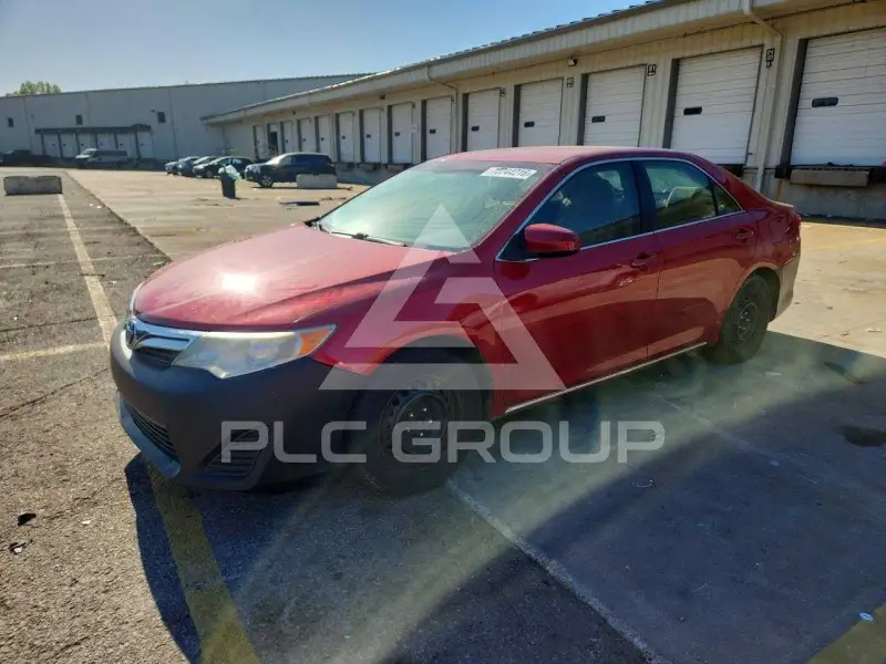 2014 Toyota CAMRY фото