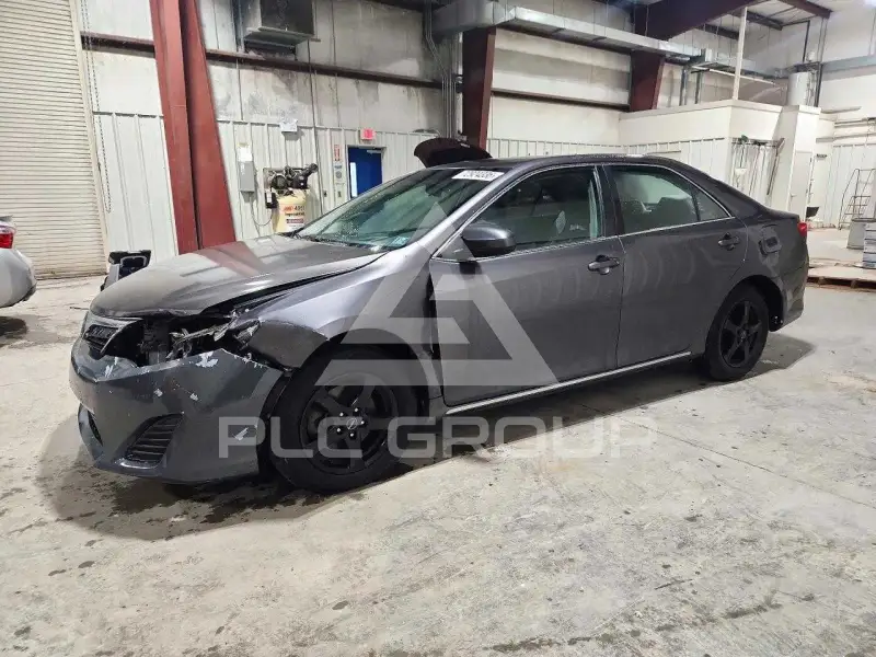 2014 Toyota CAMRY фото
