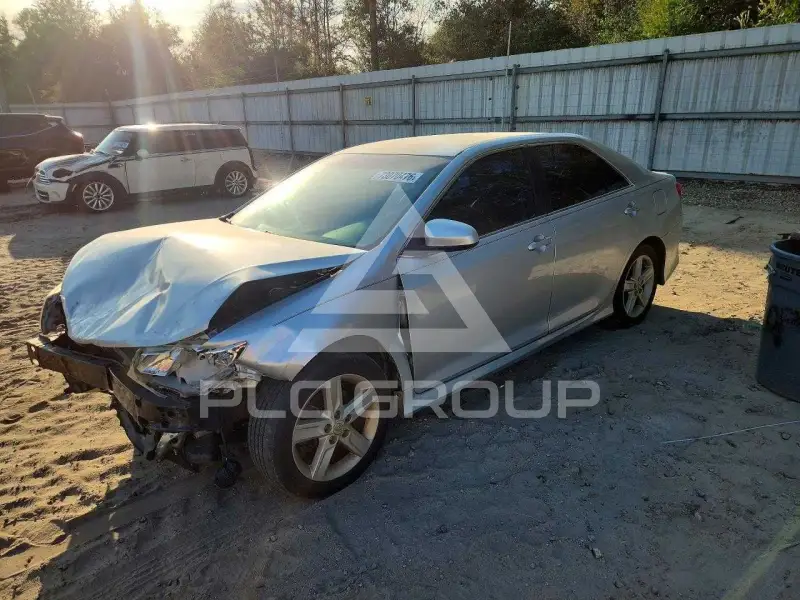 2014 Toyota CAMRY photo