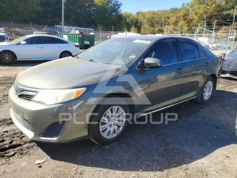 2014 Toyota CAMRY photo