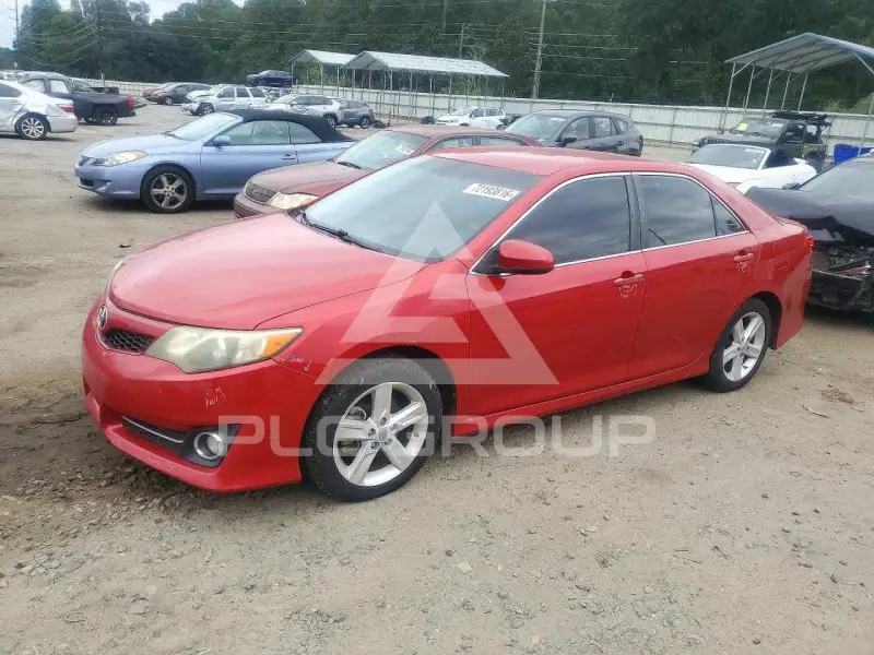 2014 Toyota CAMRY фото