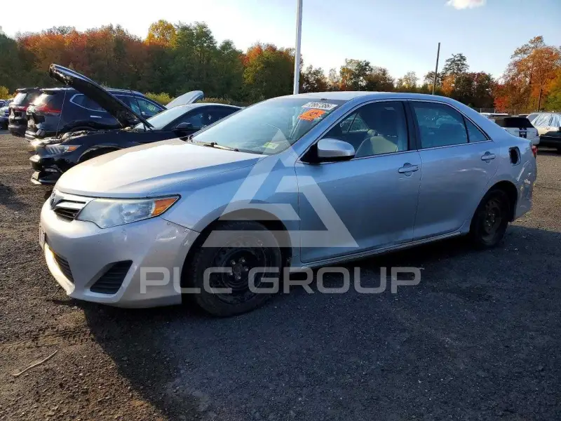 2014 Toyota CAMRY photo
