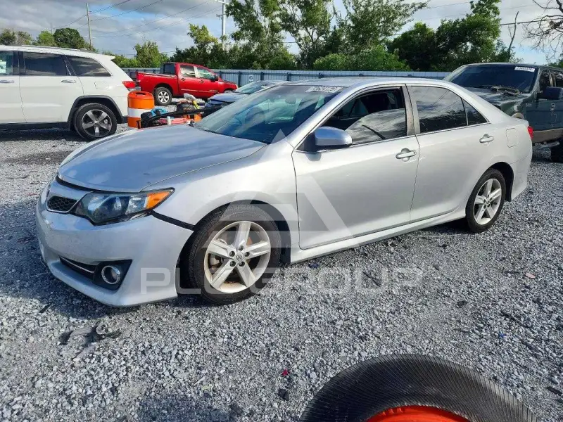 2014 Toyota CAMRY фото