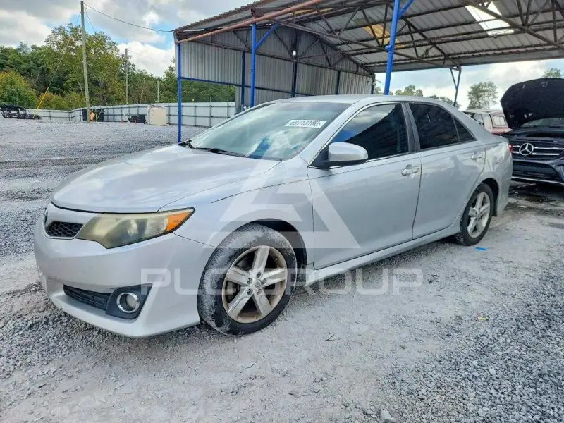 2014 Toyota CAMRY фото