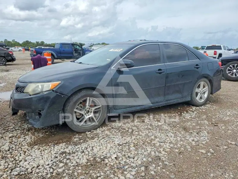 2014 Toyota CAMRY фото
