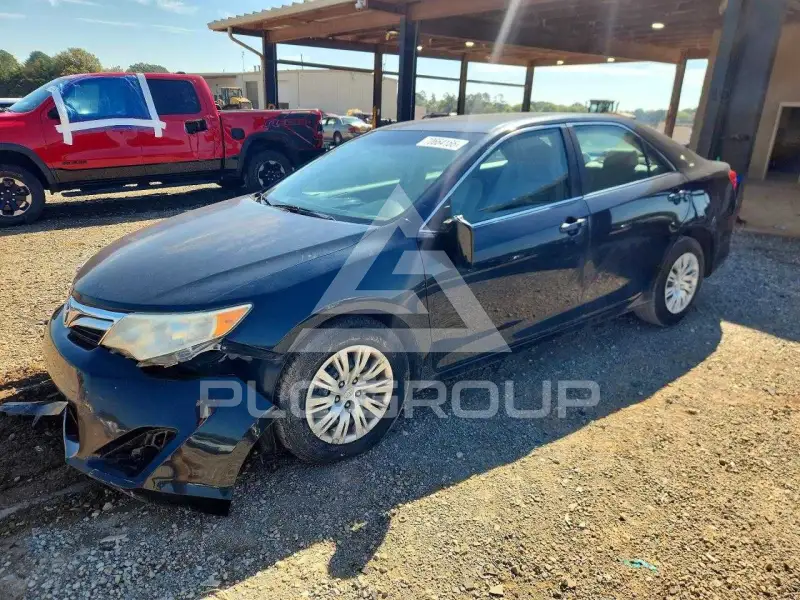 2014 Toyota CAMRY фото
