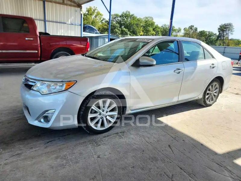 2014 Toyota CAMRY фото