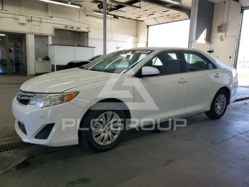 2014 Toyota CAMRY фото