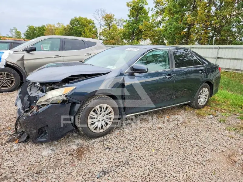 2014 Toyota CAMRY фото